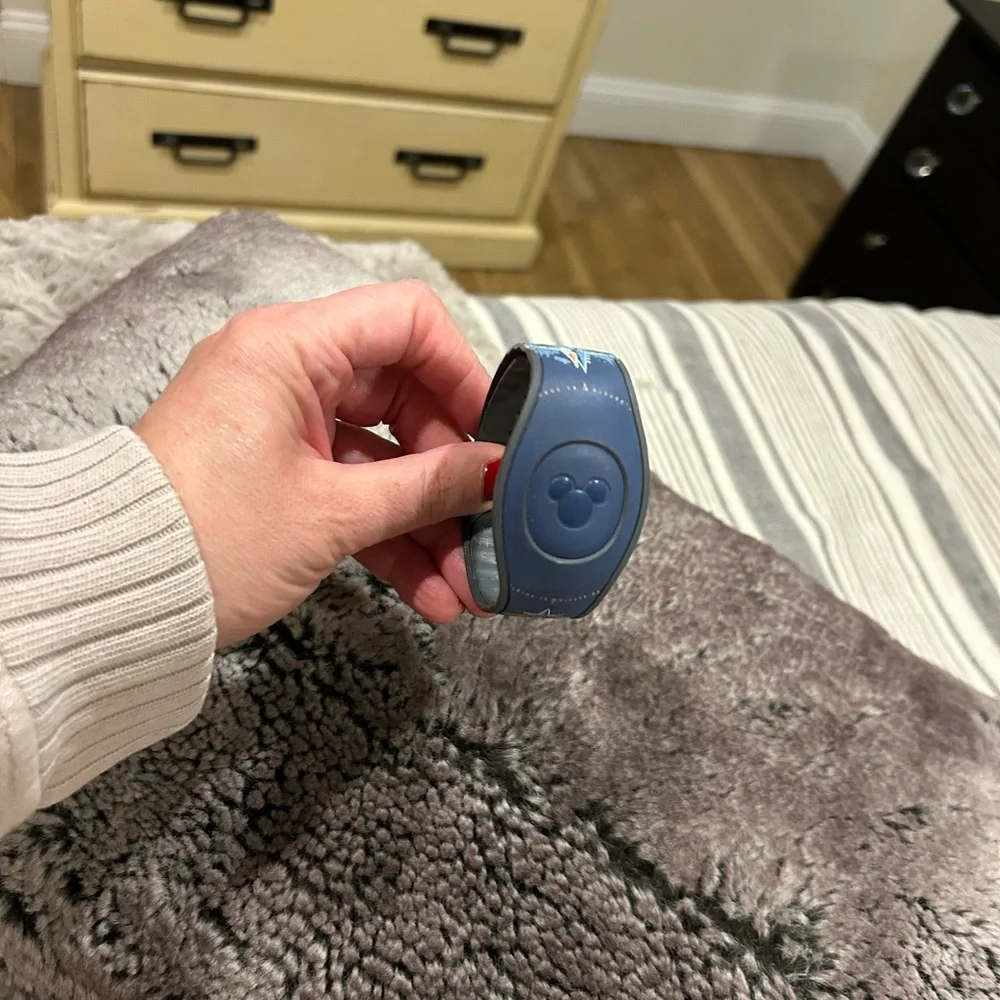 Blue Wearable Electronics Band